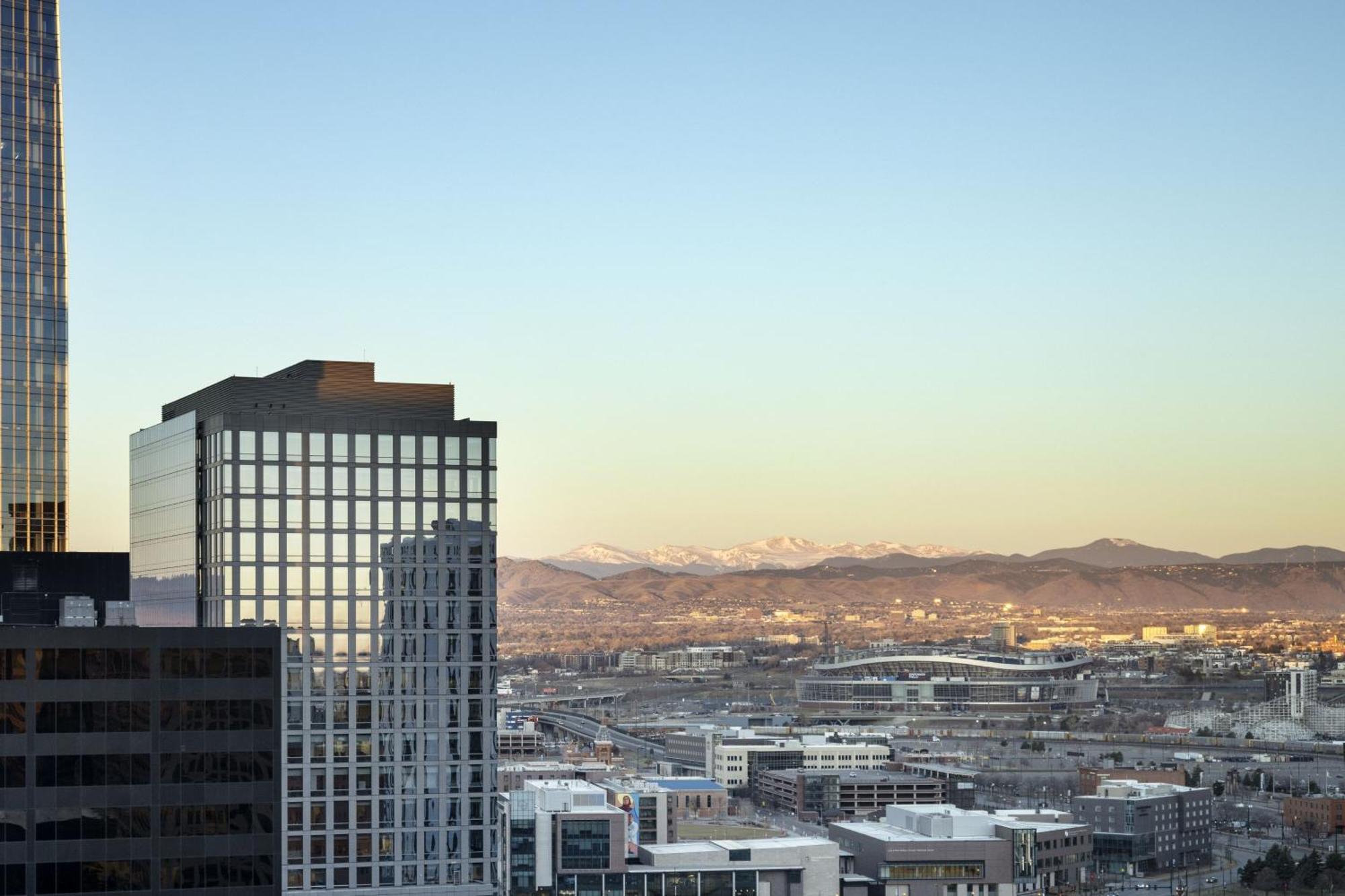 The Westin Denver Downtown Exterior photo