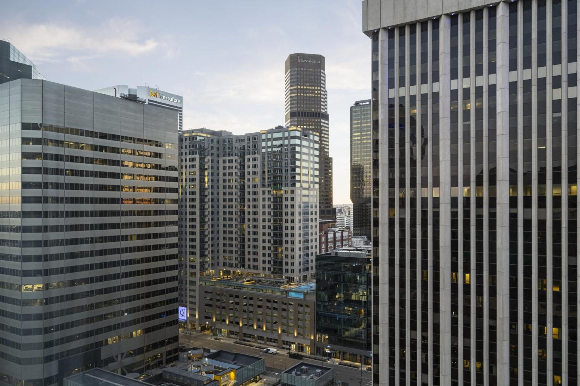 The Westin Denver Downtown Exterior photo